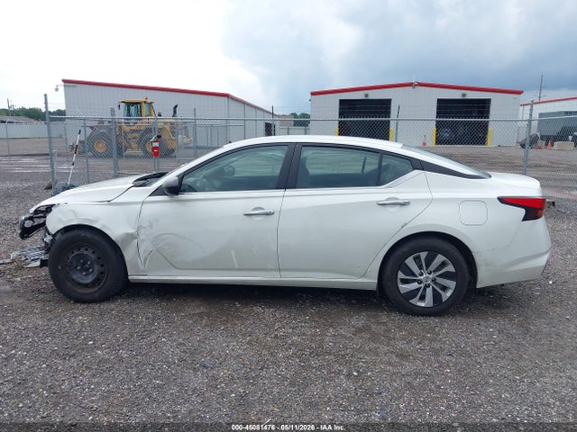 Nissan Altima S Fwd