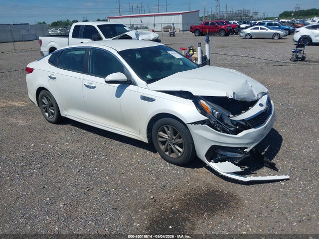 Salvage Kia Optima Image