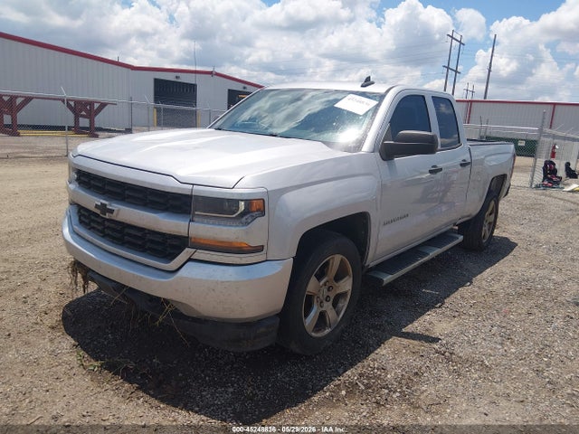 Chevrolet Silverado 1500 Custom