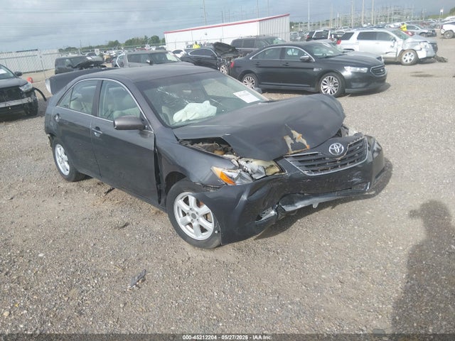 Salvage Toyota Camry Image