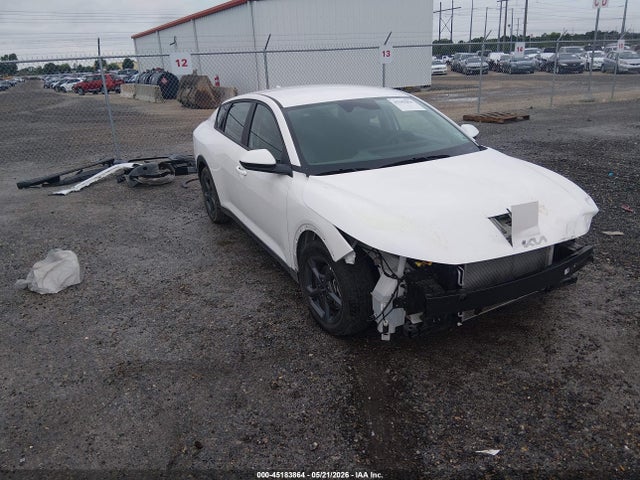 Salvage Kia K4 Image