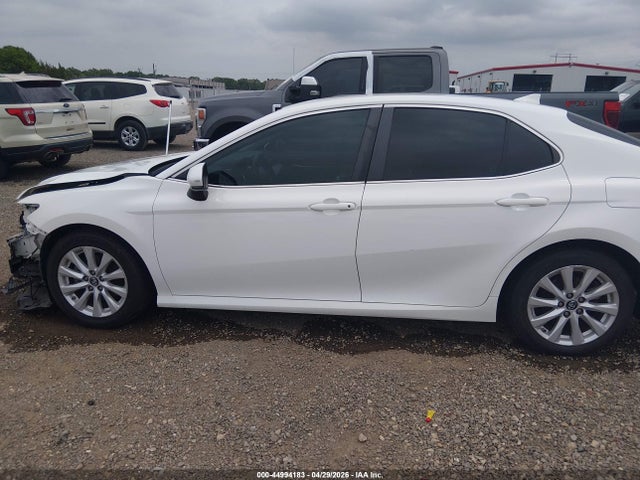 Toyota Camry Le