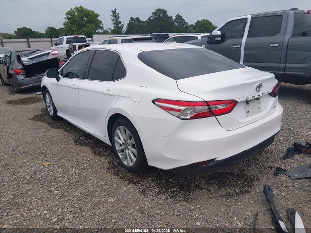 Toyota Camry Le