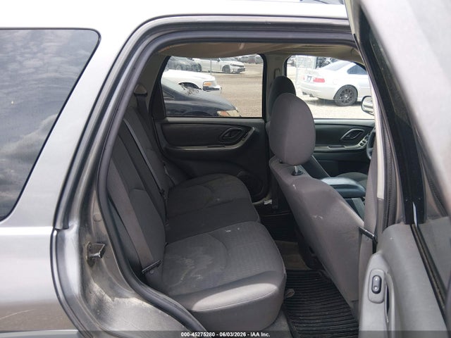 Mazda Tribute I