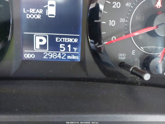 Toyota Sienna Le 8 Passenger