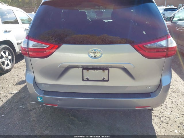 Toyota Sienna Le 8 Passenger
