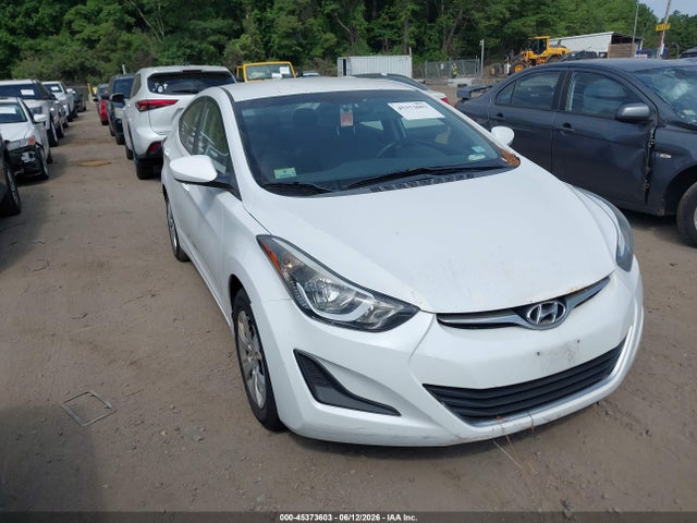 Salvage Hyundai ELANTRA Image