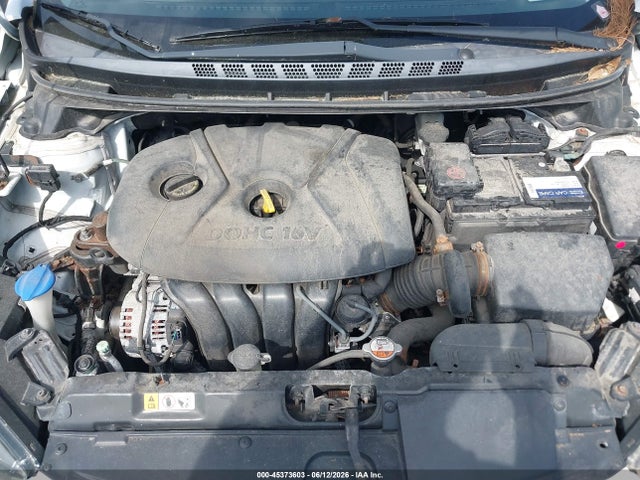 Hyundai ELANTRA Se