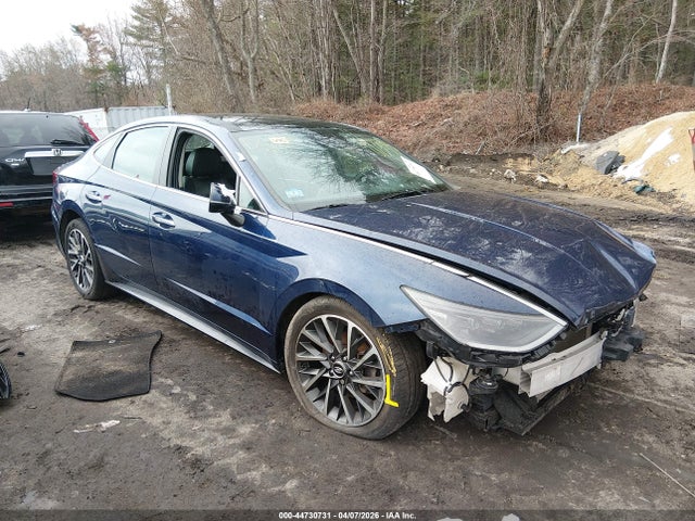 Salvage Hyundai SONATA Image