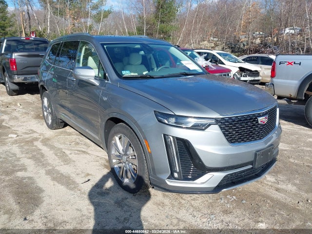 Salvage Cadillac XT6 Image