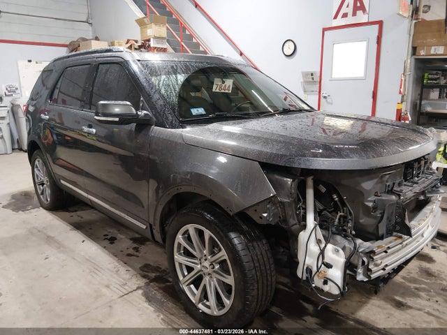 Salvage Ford Explorer Image