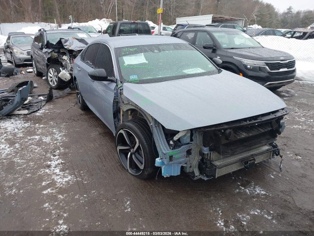 Salvage Honda Accord Image