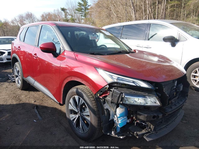 Salvage Nissan Rogue Image