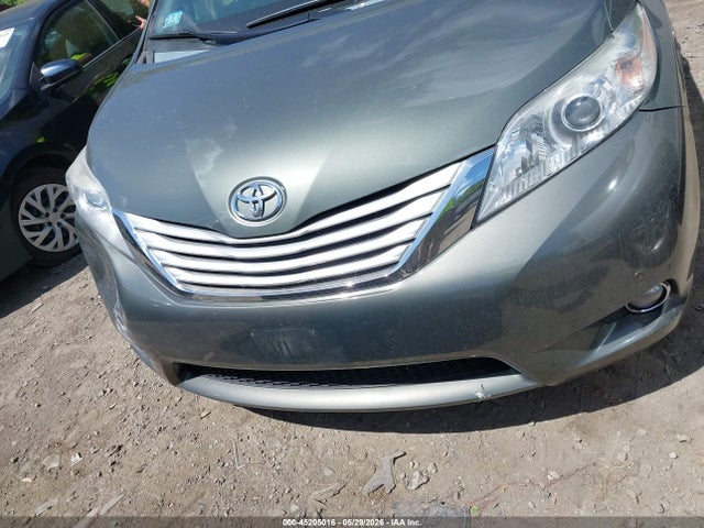 Toyota Sienna Limited 7 Passenger