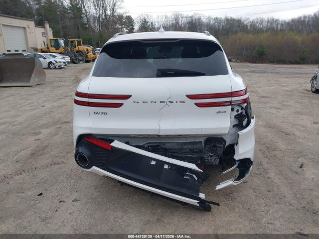 Genesis GV70 2.5t Awd
