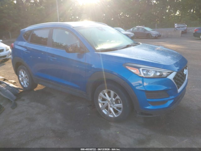 Salvage Hyundai TUCSON Image