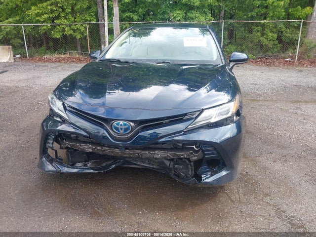 Toyota Camry Le