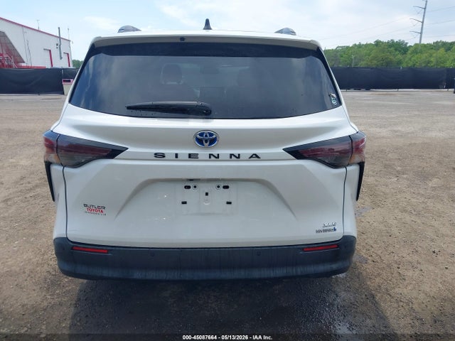 Toyota Sienna Xle