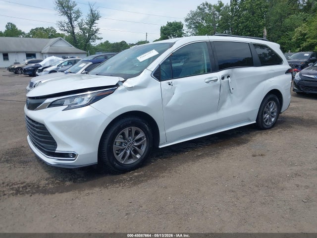 Toyota Sienna Xle