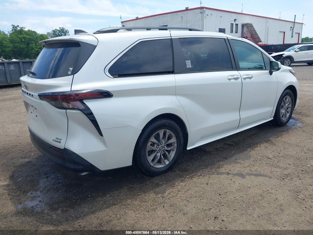 Toyota Sienna Xle