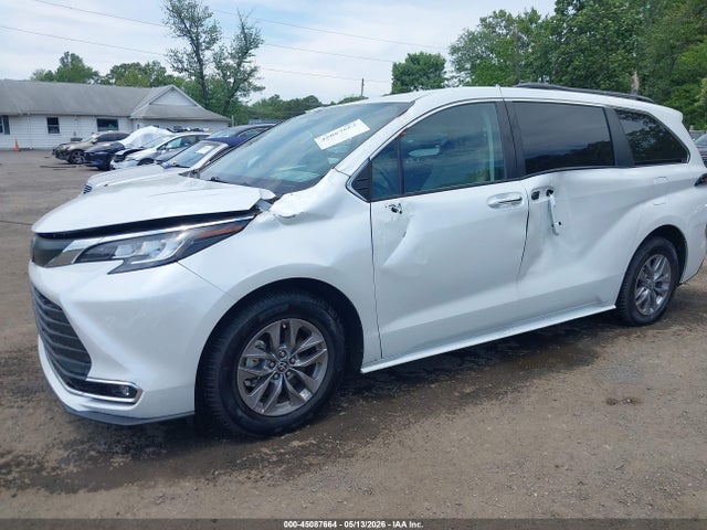Toyota Sienna Xle