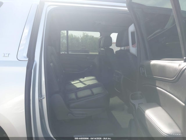 Chevrolet Suburban Lt
