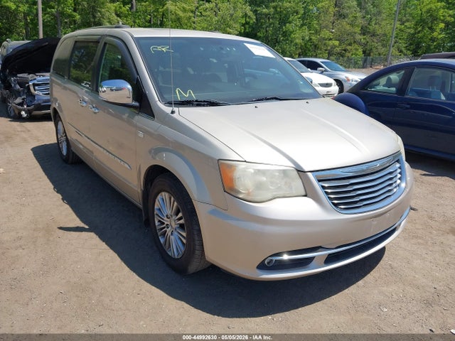 Salvage Chrysler Town & Country Image
