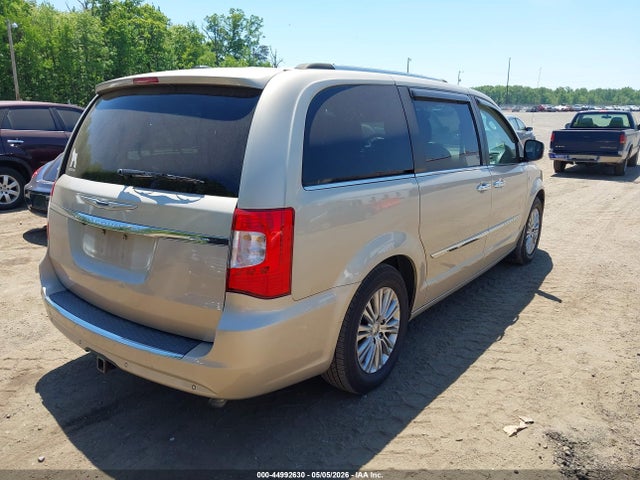 Chrysler Town & Country Touring-l 30th Anniversary