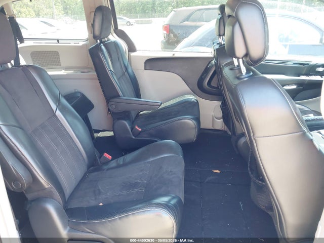 Chrysler Town & Country Touring-l 30th Anniversary