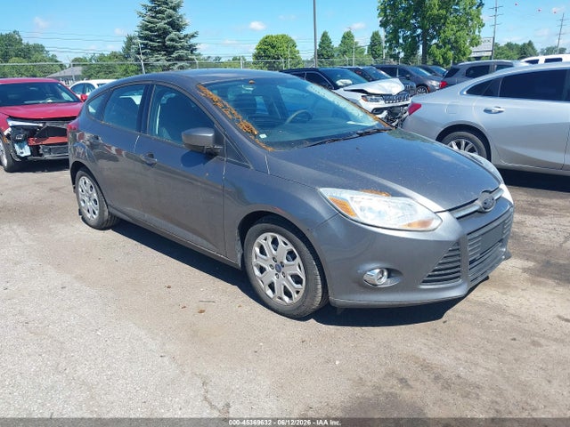 Salvage Ford Focus Image