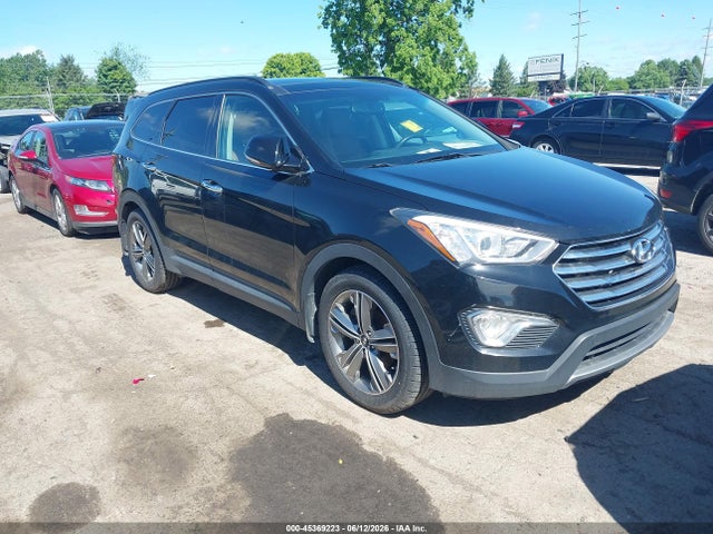 Salvage Hyundai SANTA FE Image