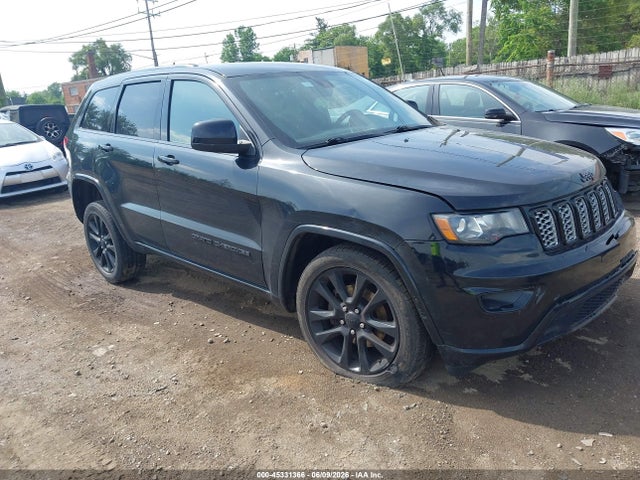 Salvage Jeep Grand Cherokee Image