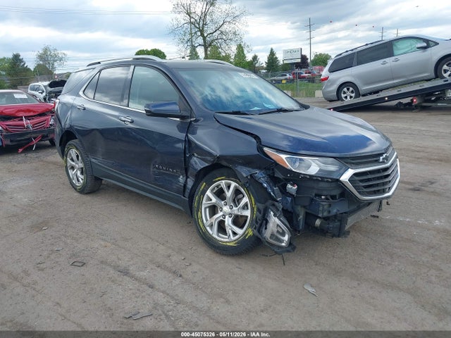 Salvage Chevrolet Equinox Image