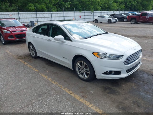 Salvage Ford Fusion Image