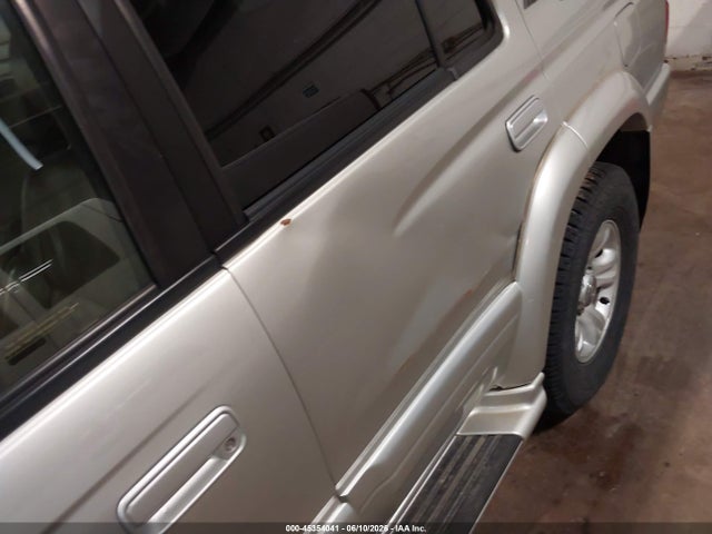 Toyota 4Runner Limited V6