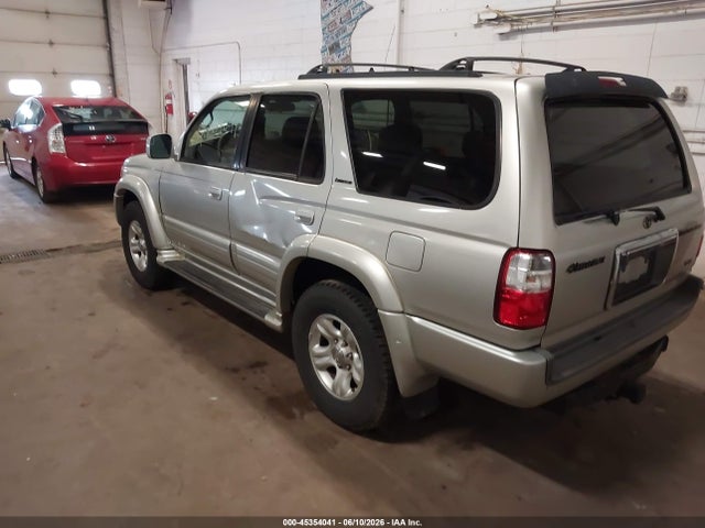 Toyota 4Runner Limited V6