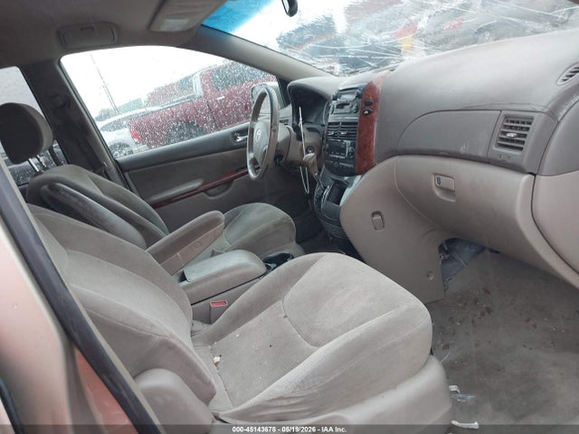 Toyota Sienna Xle