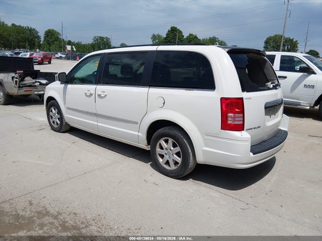 Chrysler Town & Country Touring