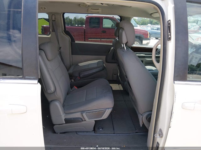 Chrysler Town & Country Touring