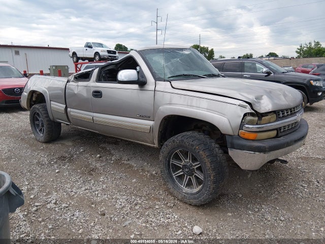 Salvage Chevrolet Silverado 2500 Image