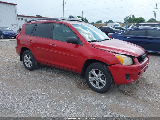 Salvage Toyota RAV4 Image