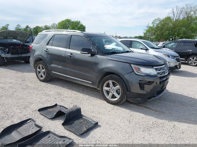 Salvage Ford Explorer Image