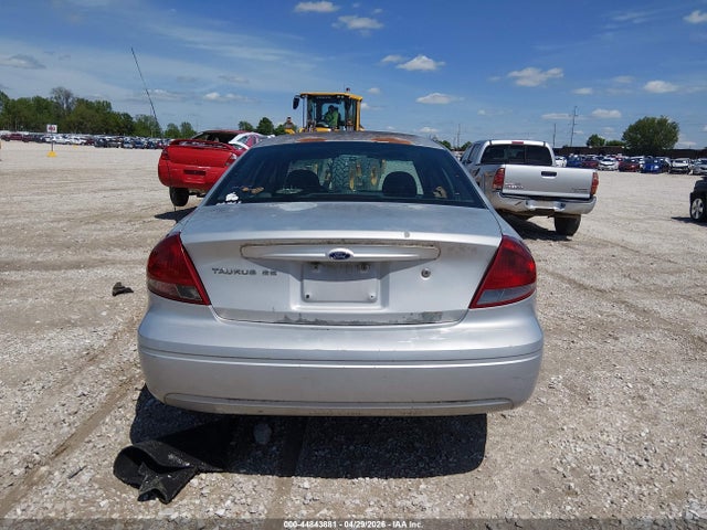 Ford Taurus Se