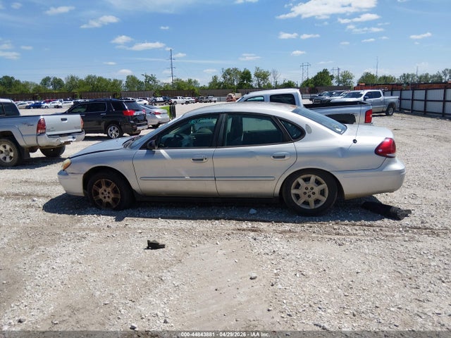 Ford Taurus Se