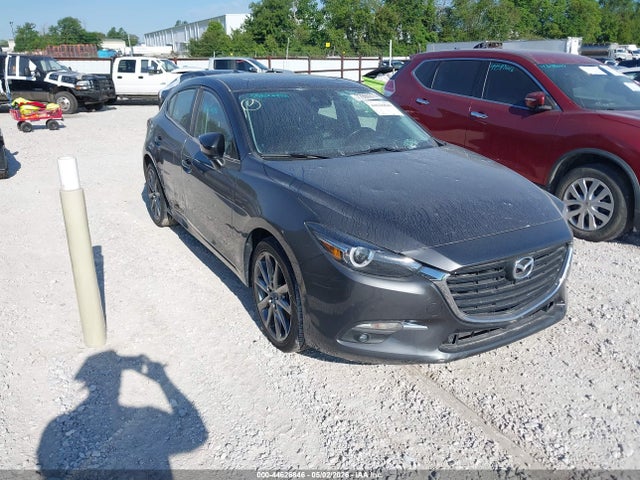 Salvage Mazda Mazda3 Image