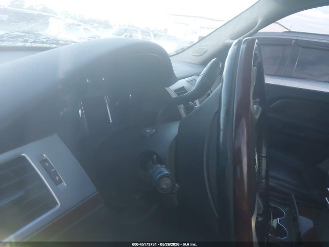 Cadillac Escalade Standard