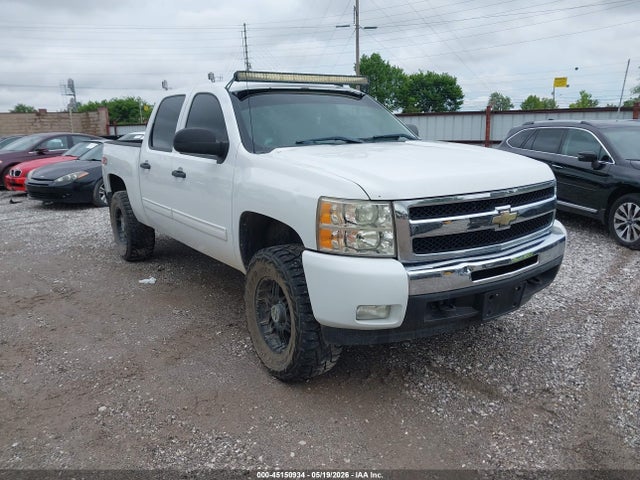 Salvage Chevrolet Silverado 1500 Image