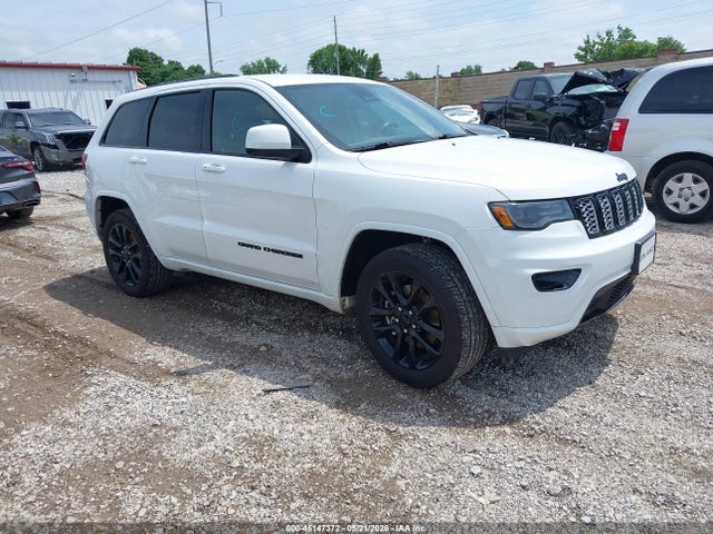 Salvage Jeep Grand Cherokee Image