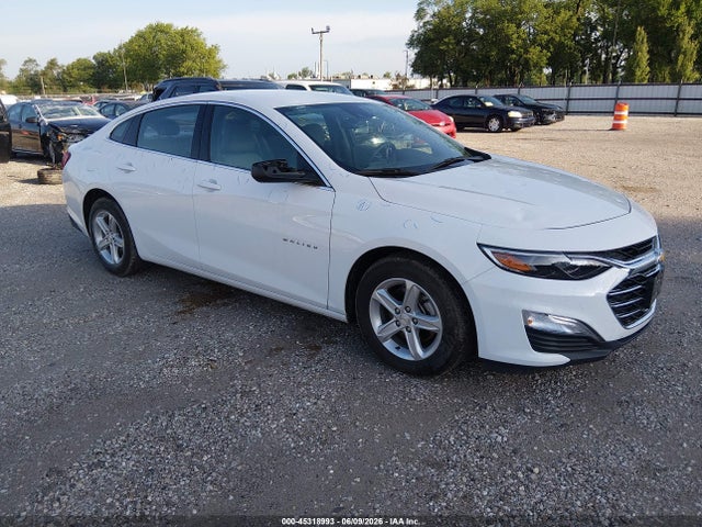 Salvage Chevrolet Malibu Image