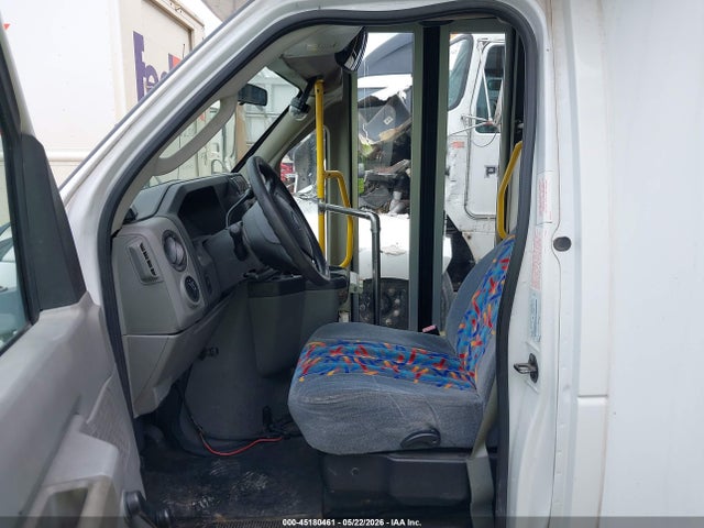 Ford E-450